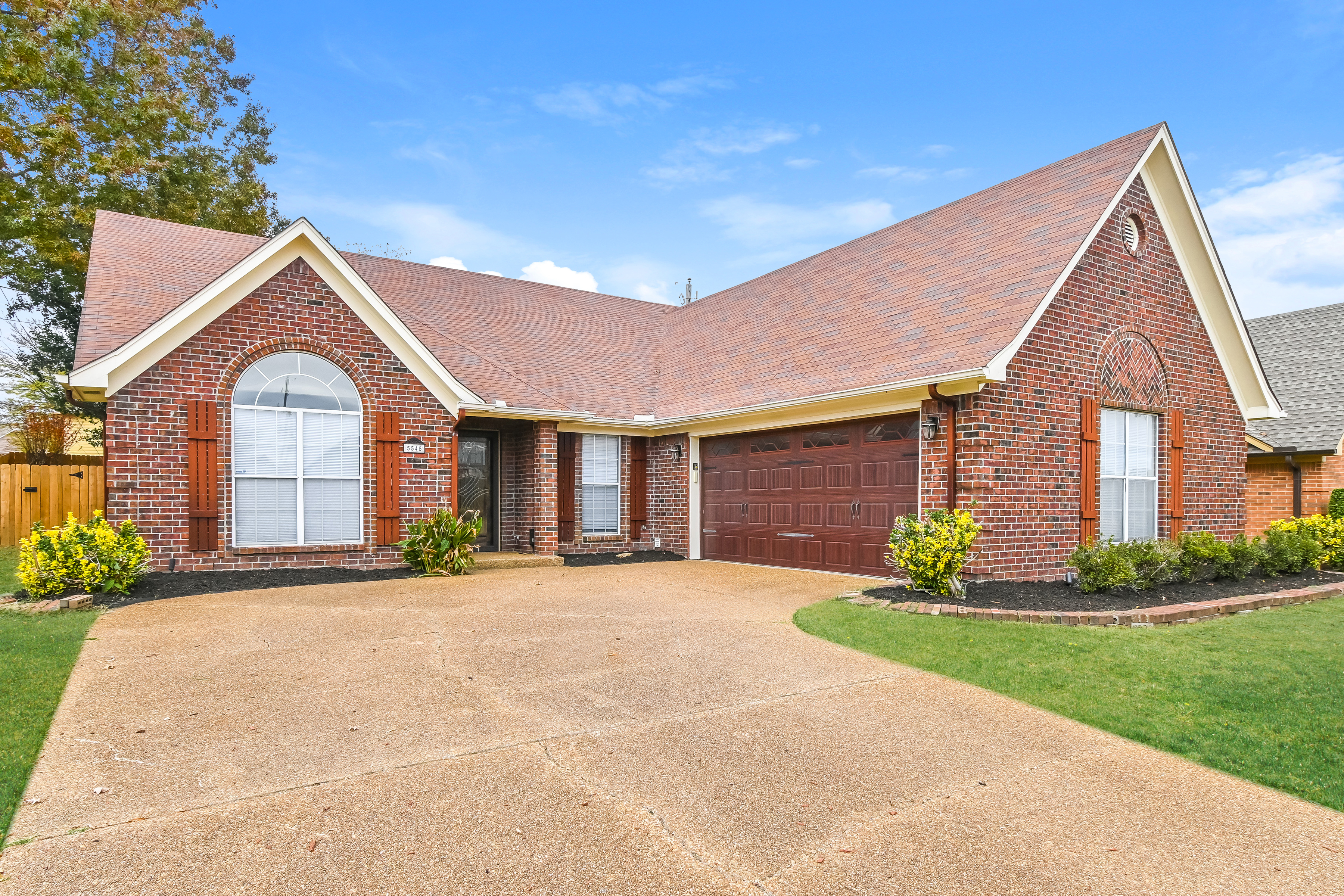 5545 ANNANDALE DR MEMPHIS, TN 38125